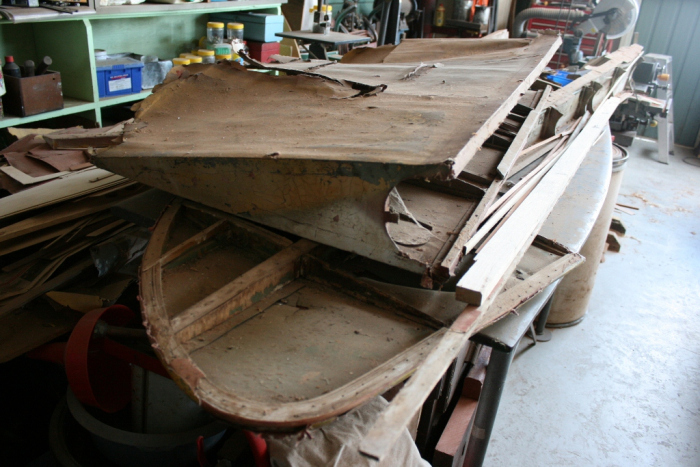 damaged deteriorated avro anson tail plane nhill australia
